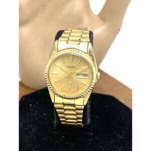 Seiko SQ Women's Watch 2A23-0030 Vintage Quartz Gold Dial Day Date Steel 24mm